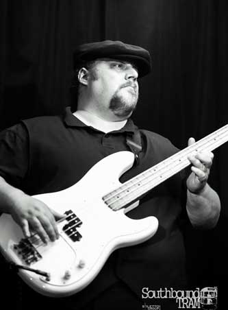 Sam Tilders - Bass
